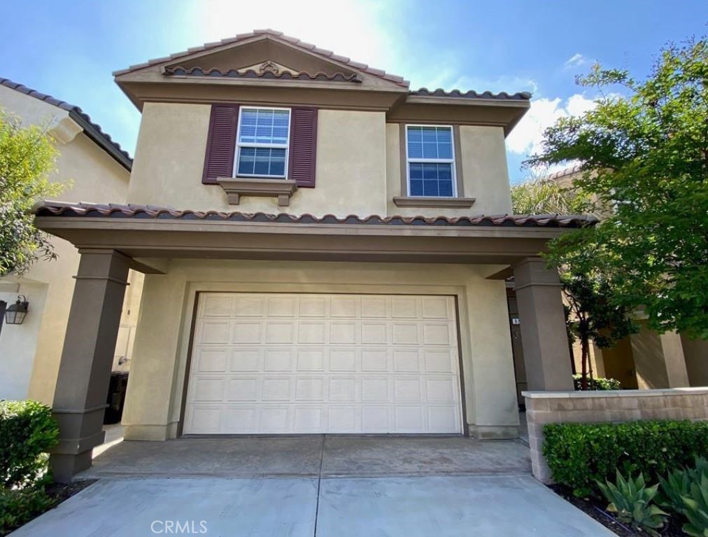 825 Parisa Place