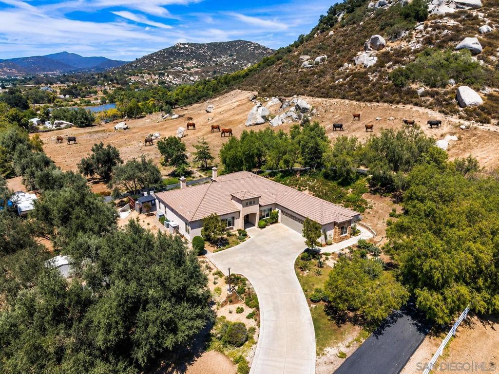 1485 Santa Fe Hills