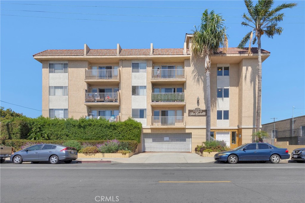 1311 S Grand 10