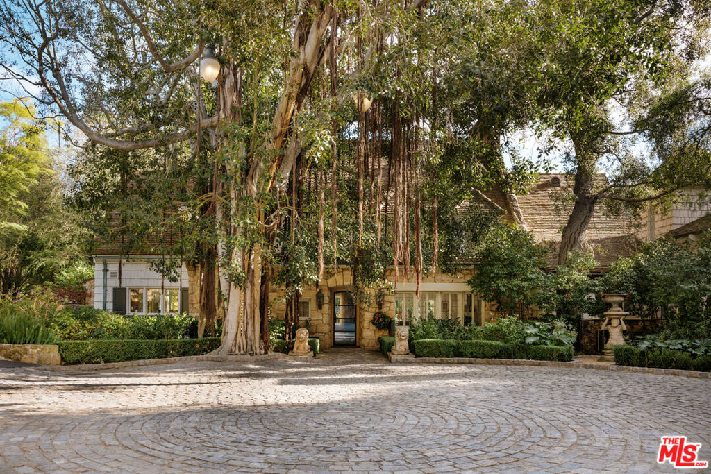 9631 Cedarbrook Drive