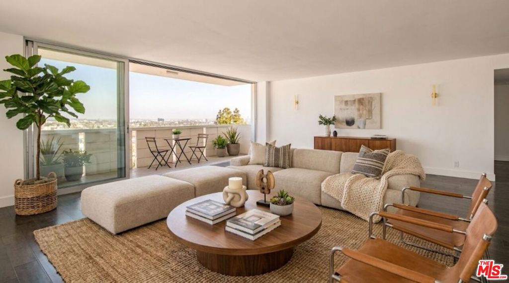 8787 Shoreham Drive 604