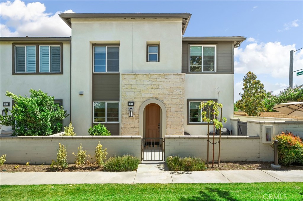 3860 S Oasis Paseo 6