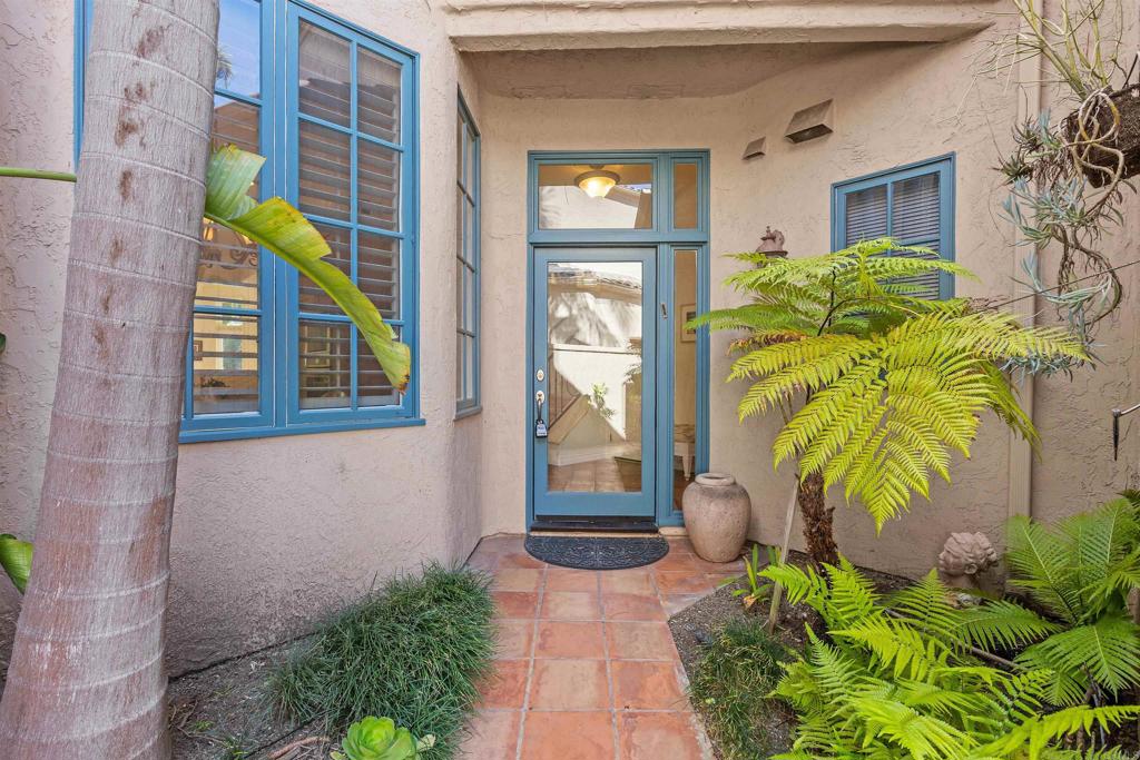 3626 Paseo Vista Famosa