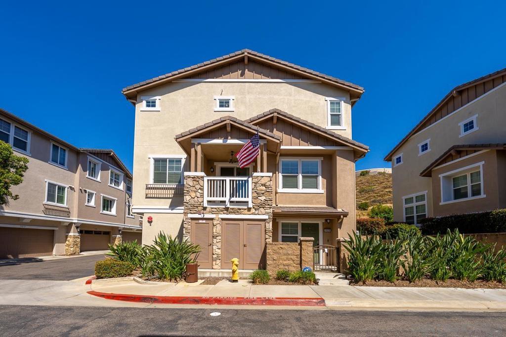 3028 Cole Grade