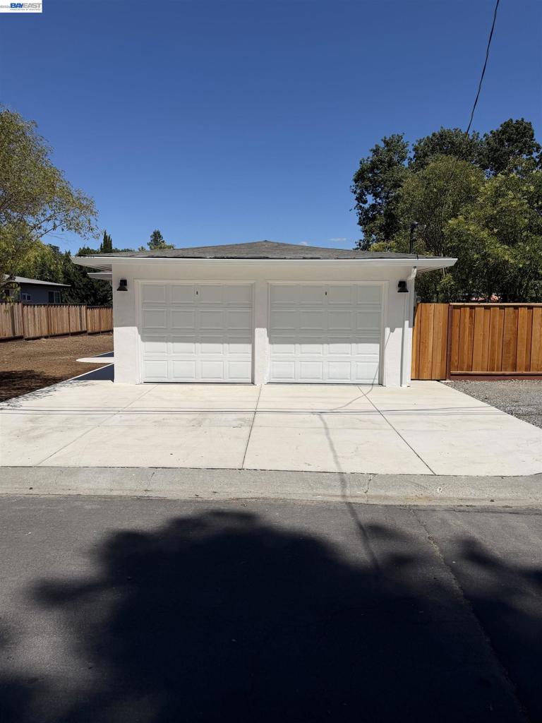 74 78 Palana Ct