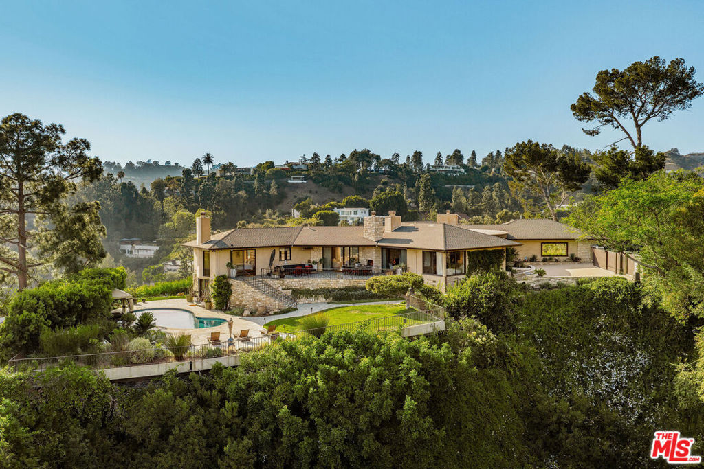 1131 Miradero Road