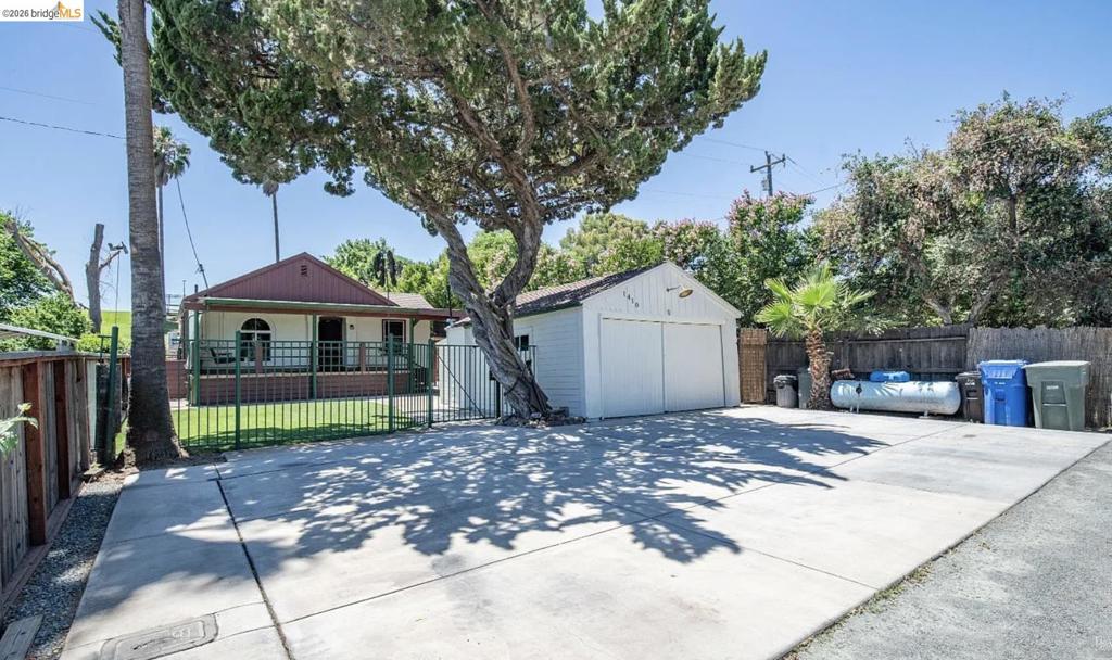 1410 Taylor Rd