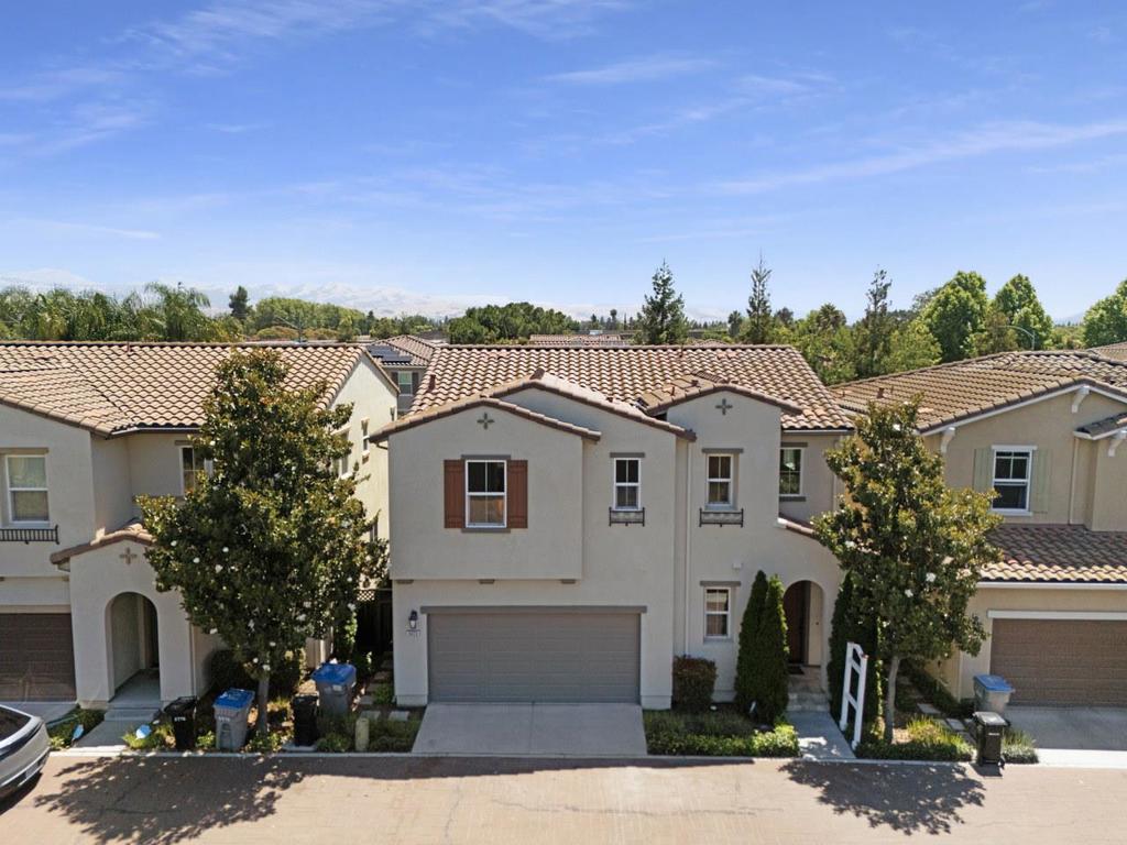 5372 Chesbro Avenue