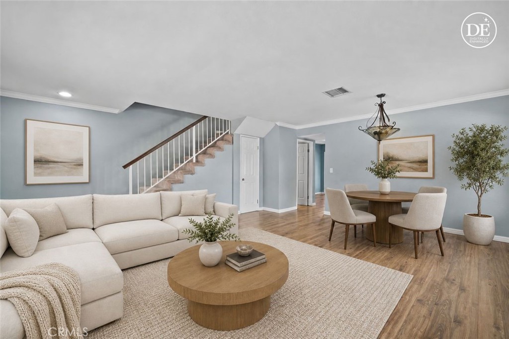 923 W State