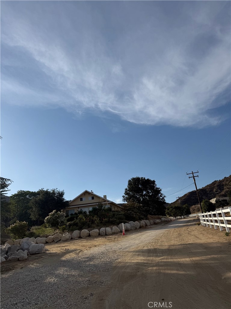0 View AVE LN