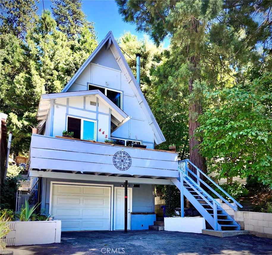 445 Redwood Drive