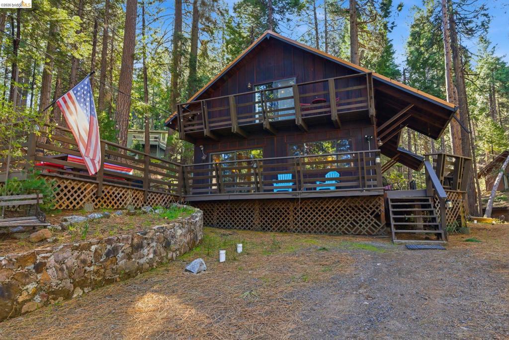 1273 Lilac Dr