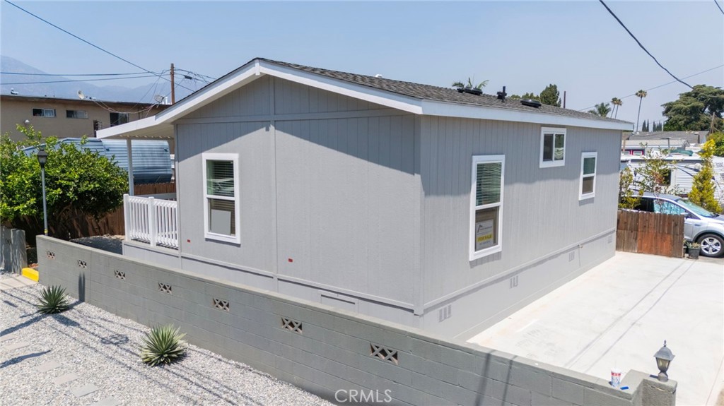 2548 Peck Road 27