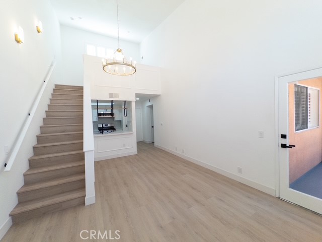 12601 Van Nuys 209