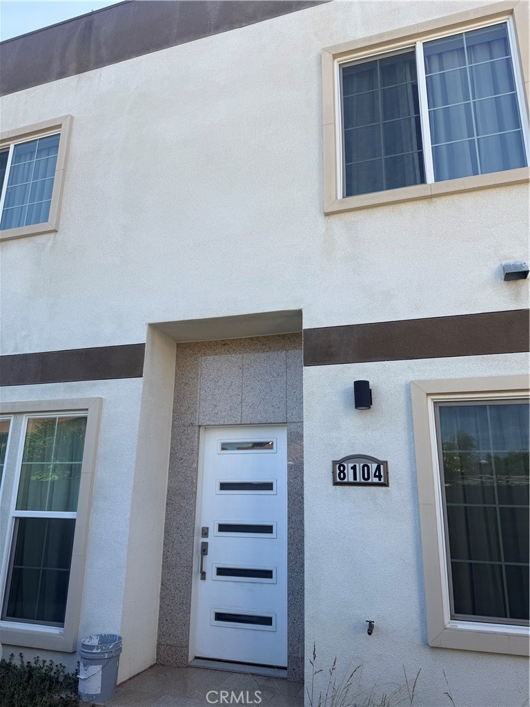 8104 Graves Avenue