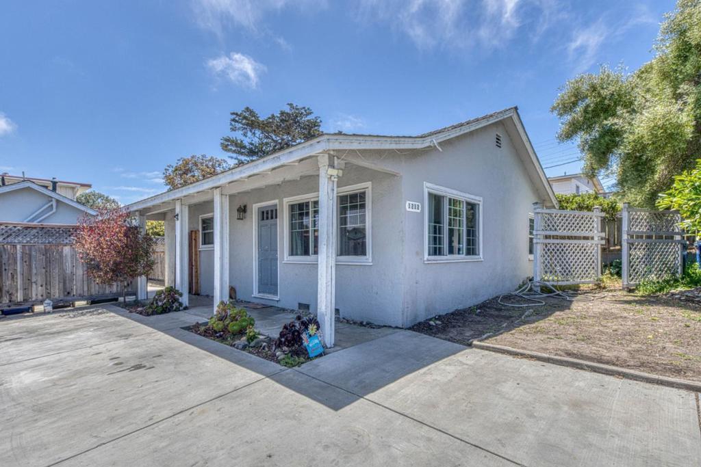 1212 Waring Street
