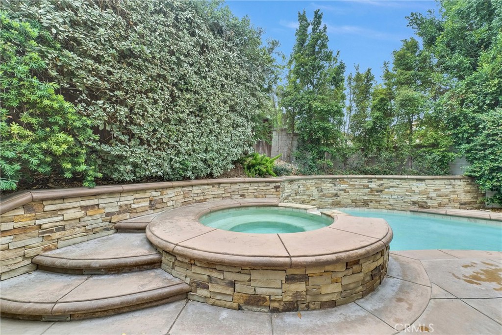 4149 Thatchbury Court