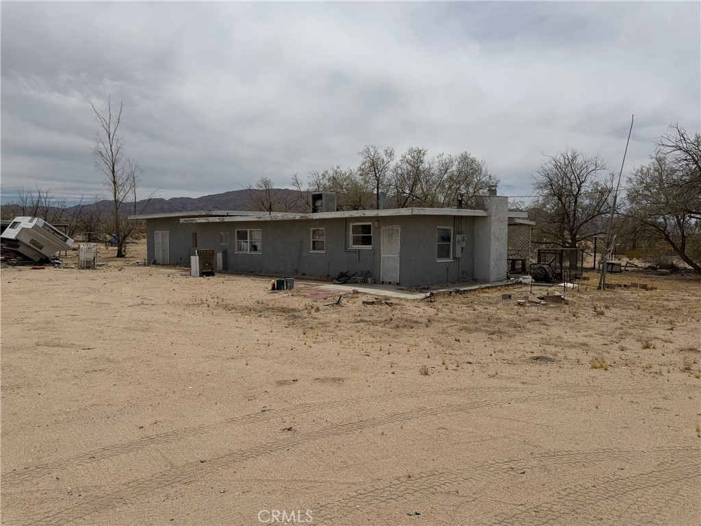 6316 Isleta Road