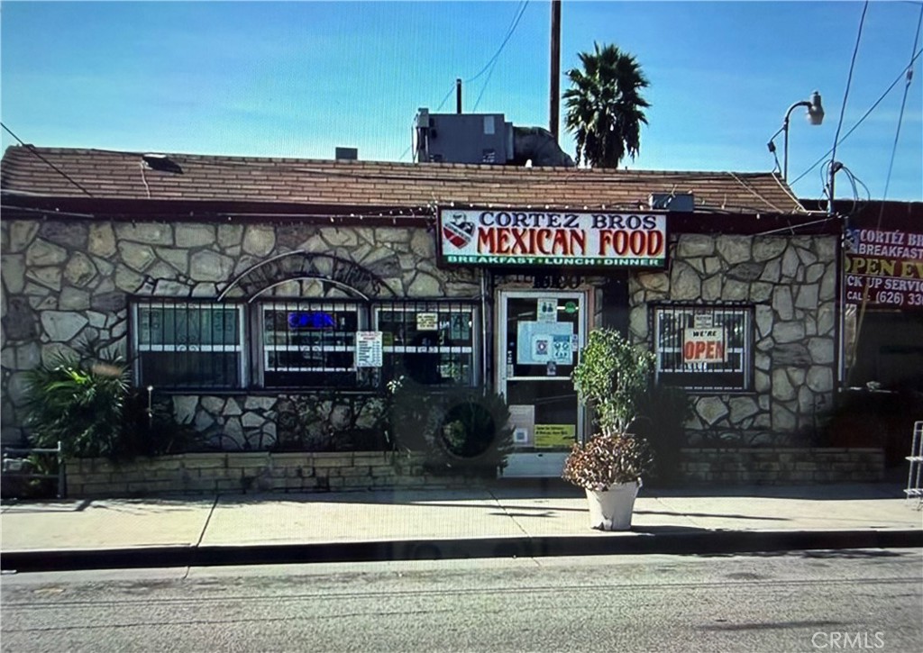16100 Old Valley