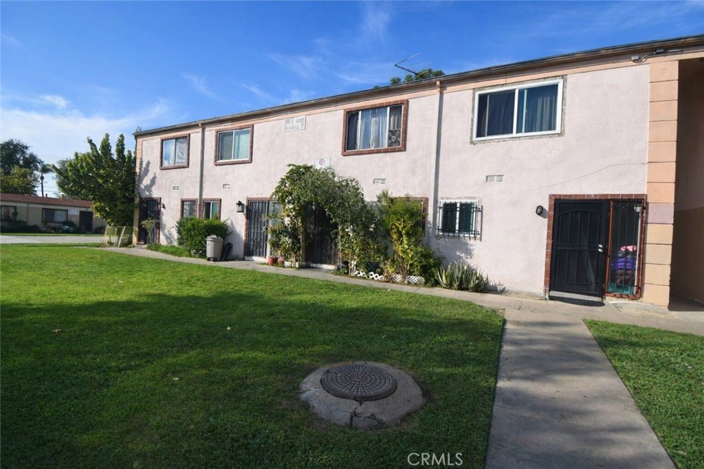1001 E Grant F4