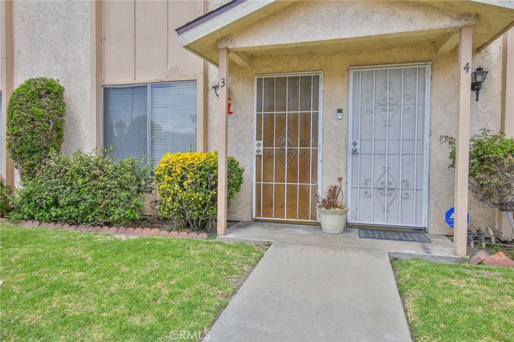 15927 Santa Ana Avenue 3