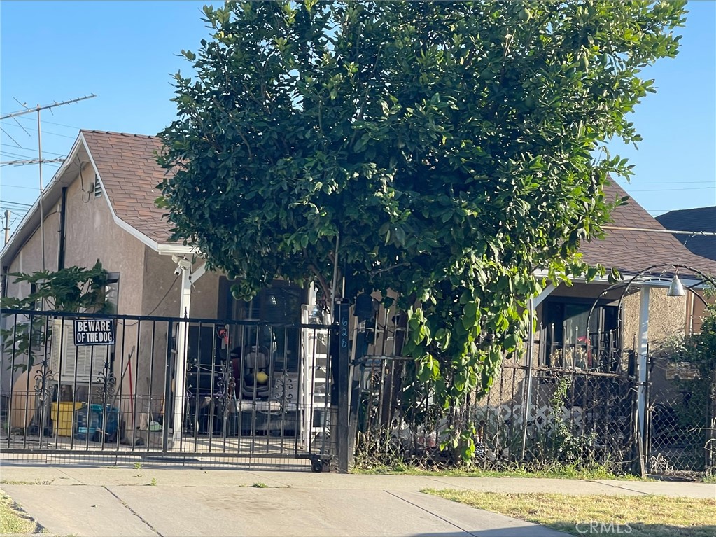 628 E Maitland