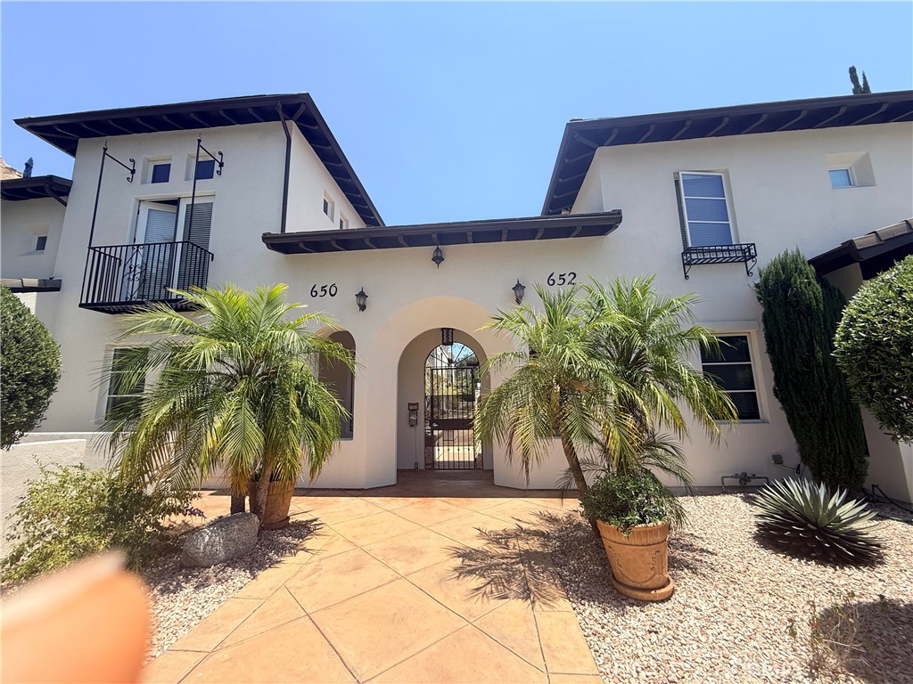 650 S Lake Ave