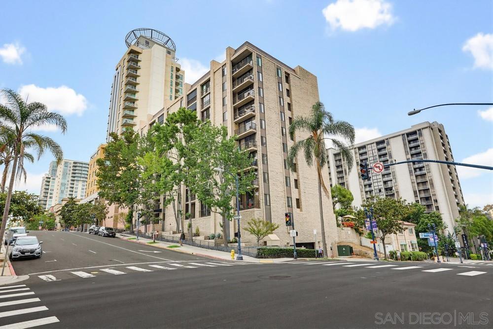 1333 8th Ave 103