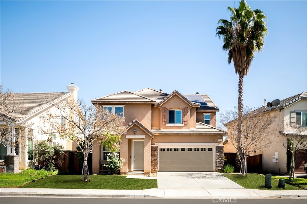 3873 Strand