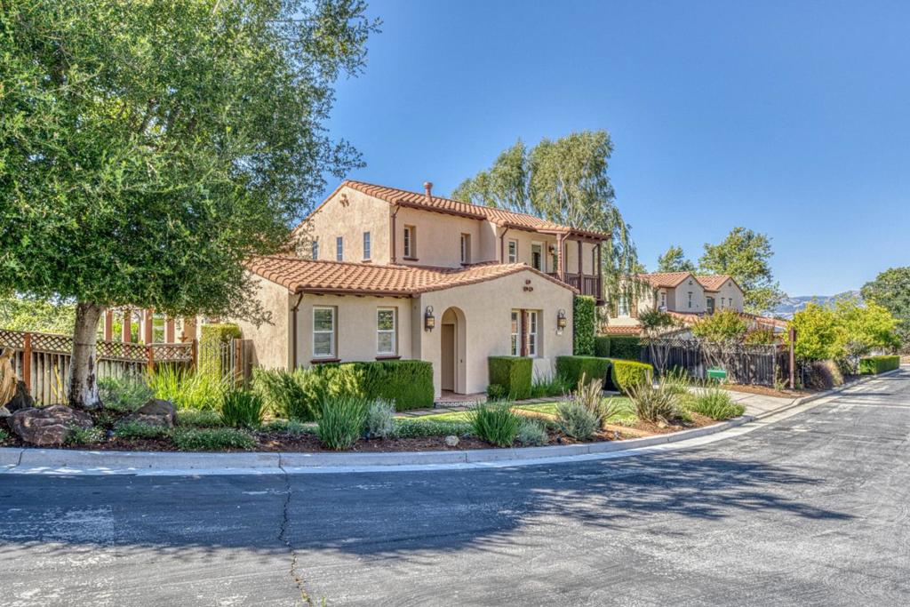7271 Eagle Ridge Drive