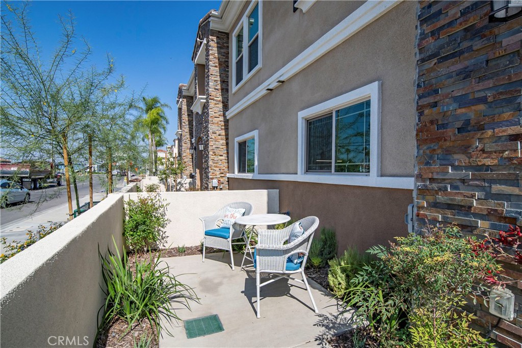 14102 Edwards