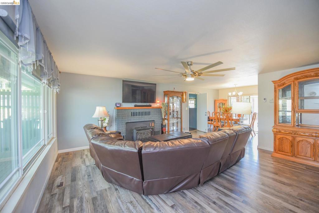 12933 Chaparral Rd