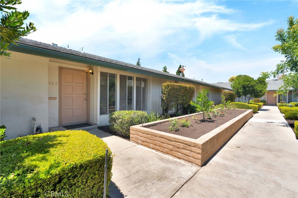 182 W Barstow Avenue A