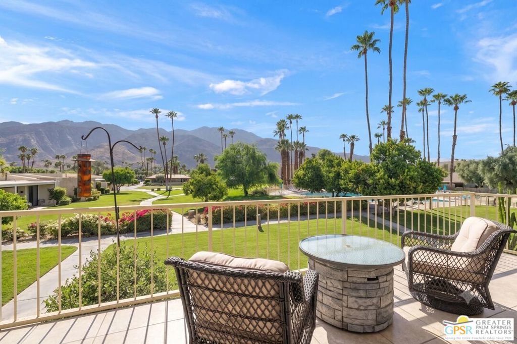 431 Desert Lakes Drive