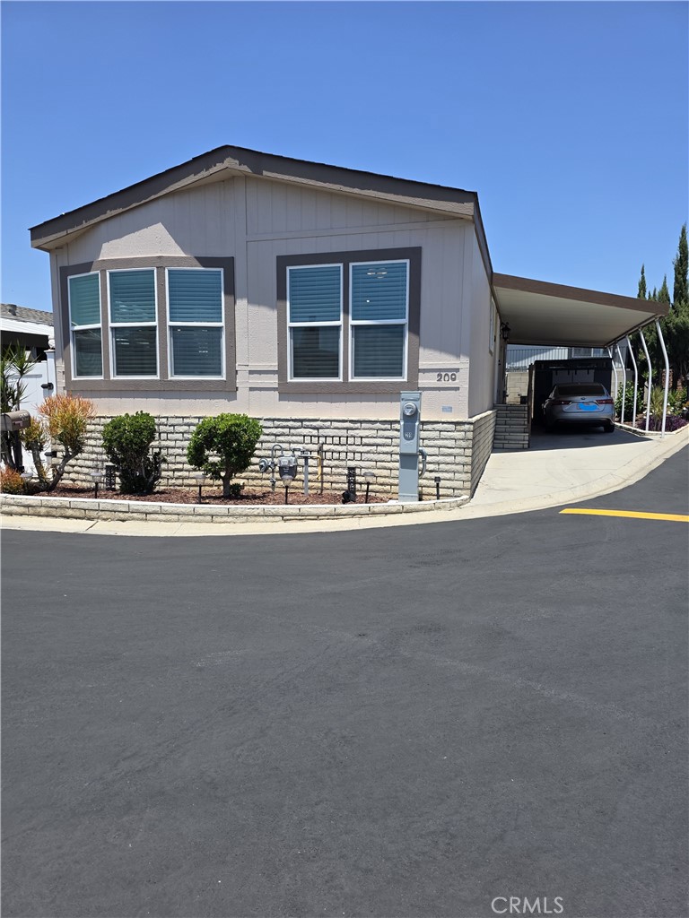 1051 Site 209