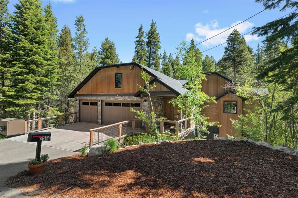 2366 Highlands Drive