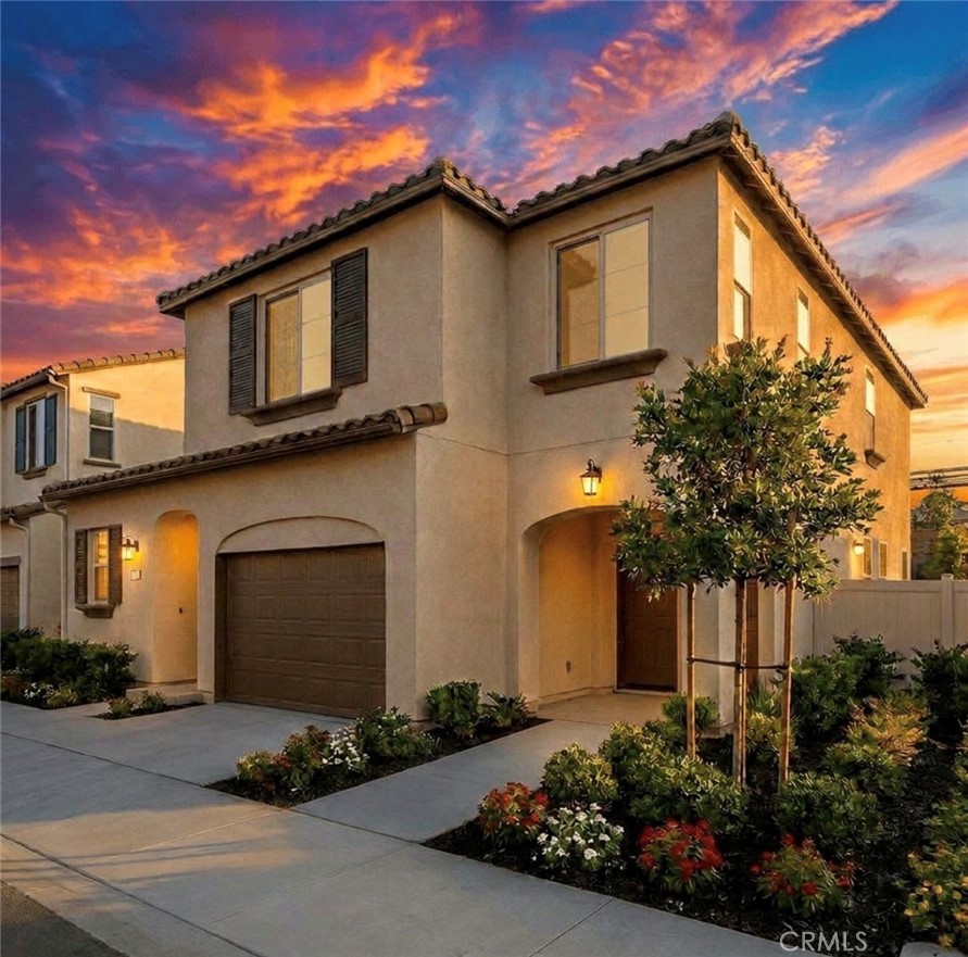 1465 E Laurelwood Dr.