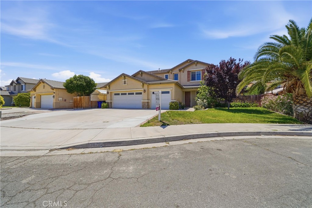 13825 Hawk Court