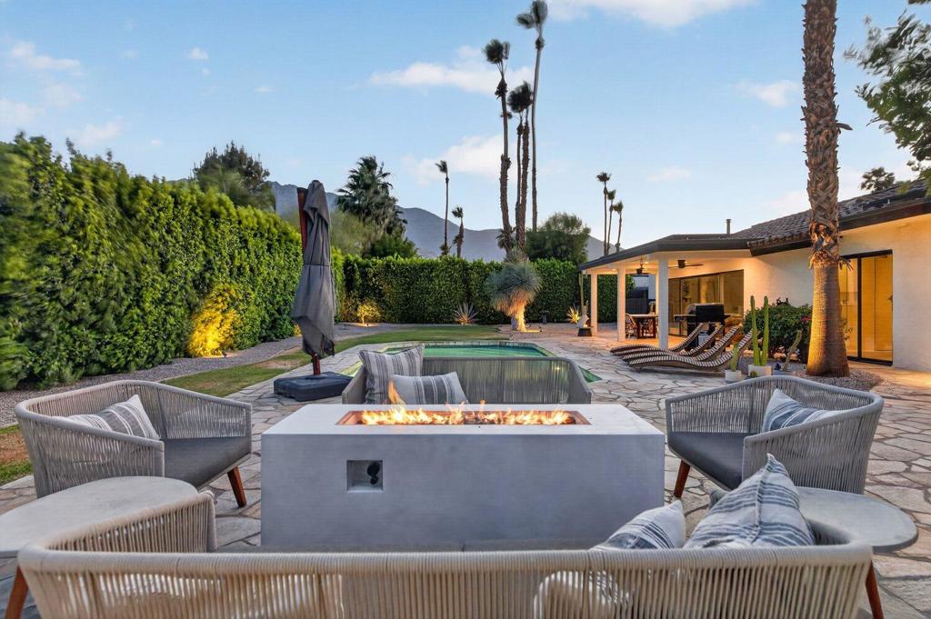 1055 E Louise Drive