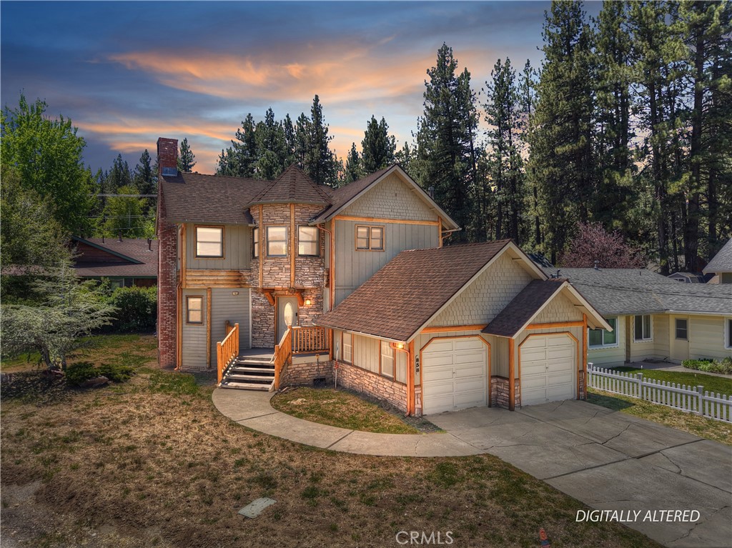 858 Club View Drive