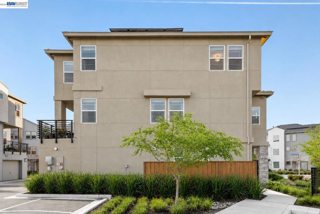 6065 Bullion Ln