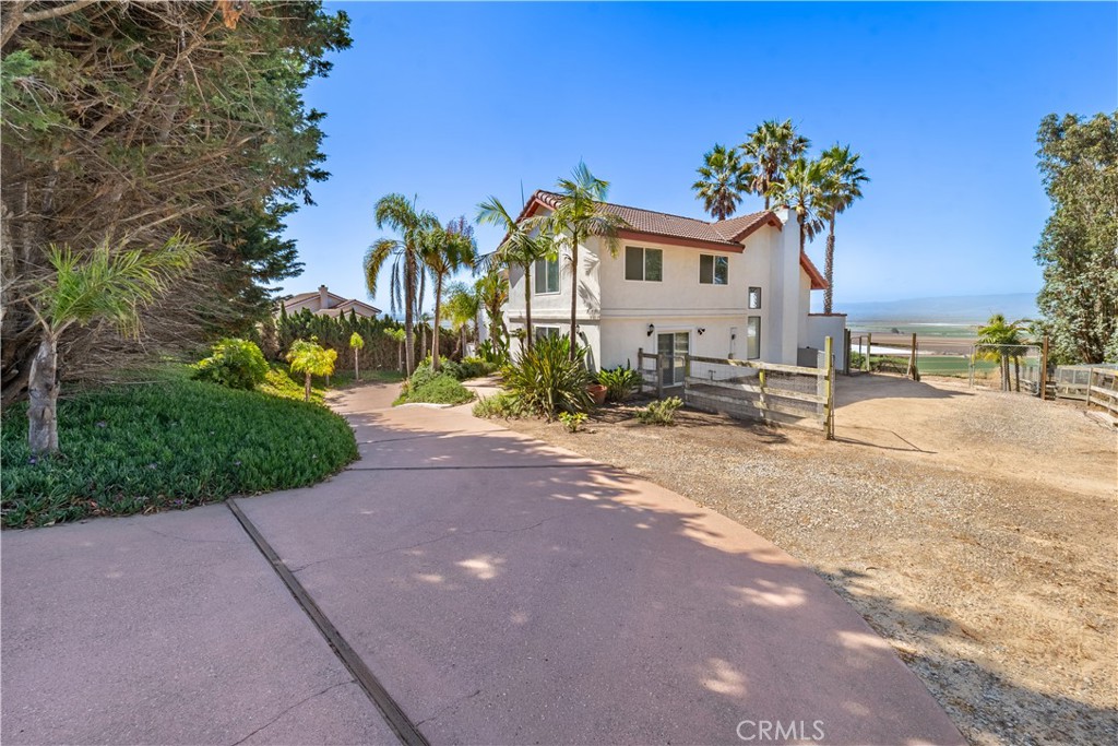 425 Calle Cielo
