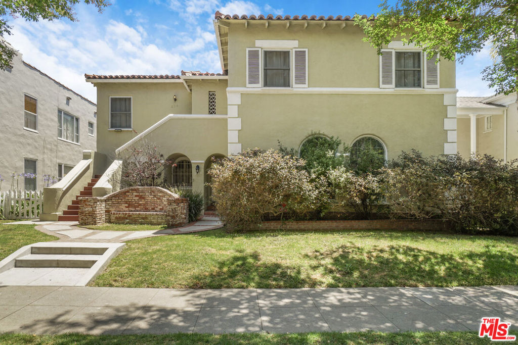 228 S Spalding Drive