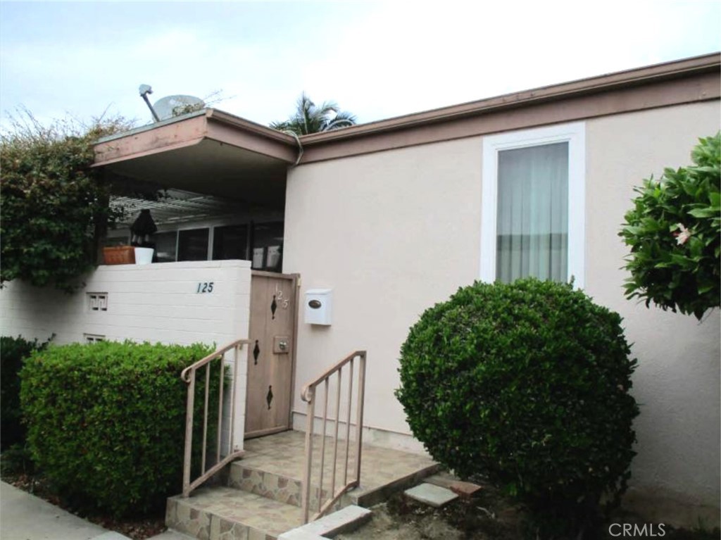 777 E Valley 125