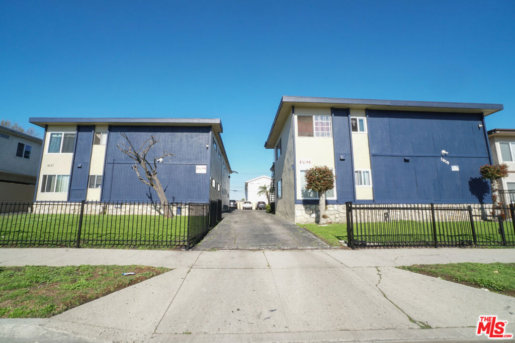 1627 W 206th Street