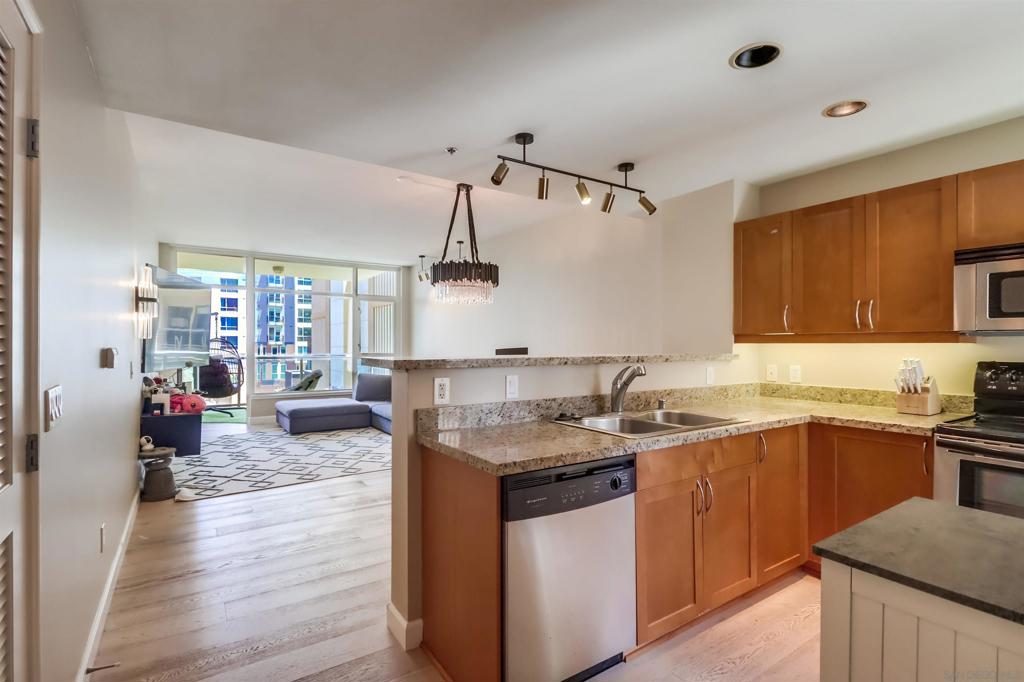 427 9Th Ave 409
