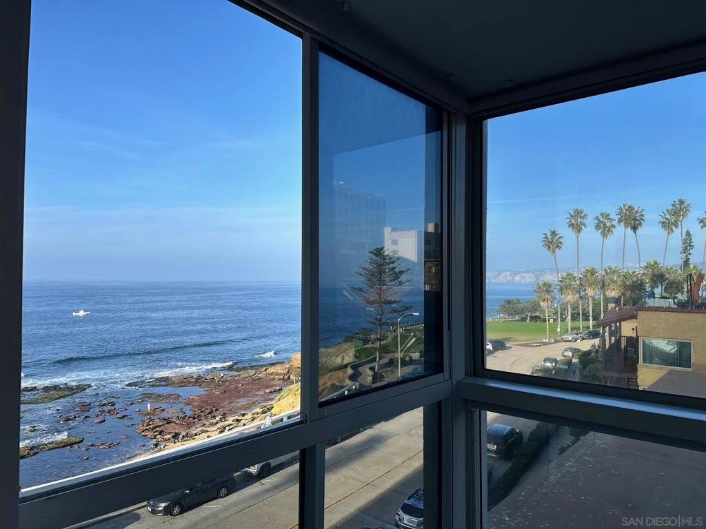 939 Coast Blvd 6A