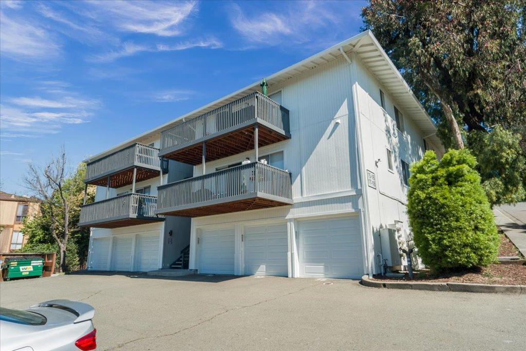 16424 Foothill Boulevard
