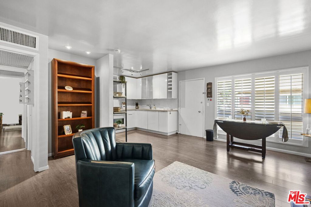 970 Palm Avenue 218