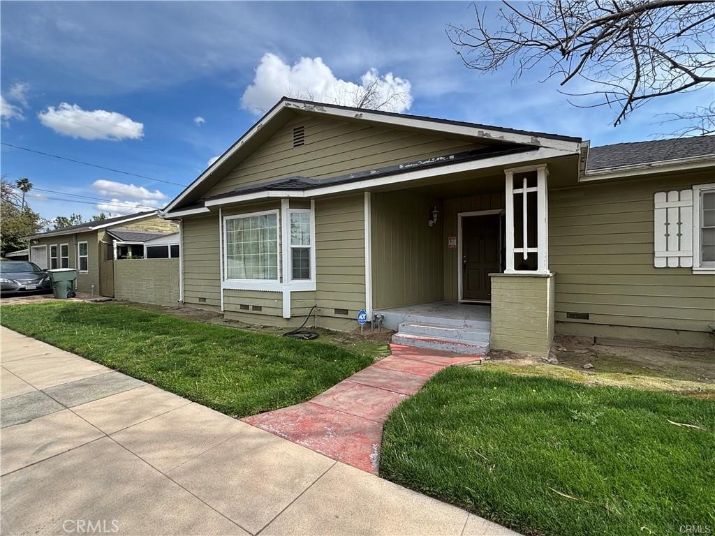3297 N Pershing